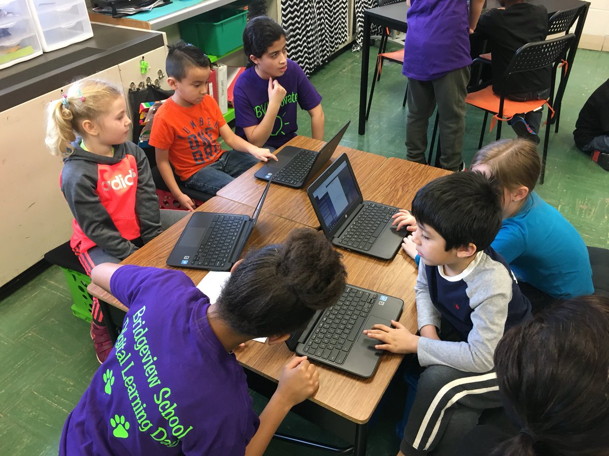 MeaganGibson89's tweet photo. For our #BVInnovates on #DLDay18 , the students were the teachers and presented 3 sessions of technology lessons to my kinders. I am SO impressed with our students! We had a blast and learned so much! We ended our DLD in google hangout with @MsZemaitis 🙌🏽 @BVGoBobcats https://t.co/Xc0X72UsGI