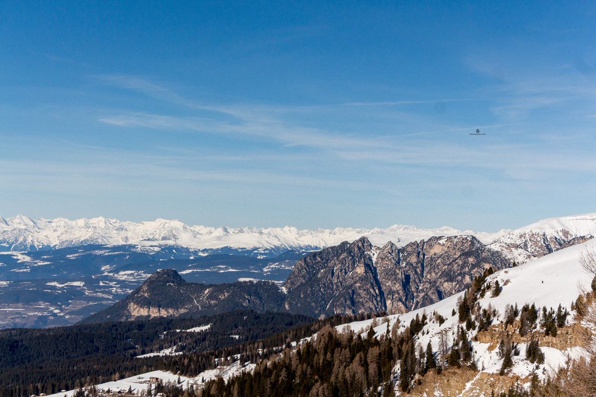 Why we chose Val di Fassa as a skiing destination this year (and it's not just because these views): 

<a href="/valdifassa/">Val di Fassa</a> @DolomitSuperski <a href="/themintstory/">Anja Ben</a> #valdifassa

bit.ly/2Erf6Yx