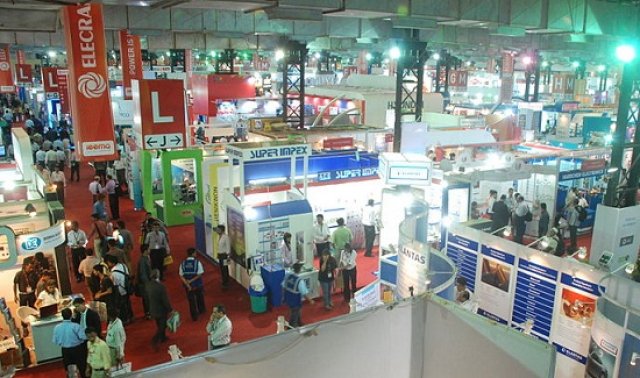 ElecramaLive's tweet photo. नोएड़ा में होगा इलेक्ट्रिक-इलेक्ट्रॉनिक एग्जीबिशन ELECRAMA 2018 में ऊर्जा पर मंथन
#FutureIsElectric
https://t.co/Uc904lpJ10 https://t.co/JUKQUh9K9D
