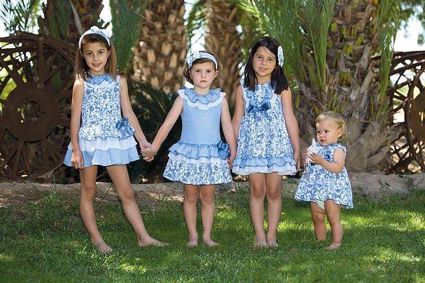ComercioDB's tweet photo. NUEVA colección Basmarti en @JoinExMultimarc  en colores azules combinando estampados y rayas.
☎ 924 81 34 48
#DonBenito #Badajoz #ModaInfantil #ComercioDB #ComercioDonBenito #Moda #Extremadura https://t.co/Db2wB0n0wc