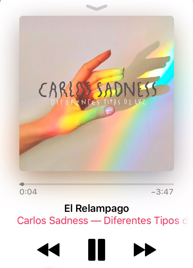 Sergi2P's tweet photo. Por fín ha llegado el día, hoy ya podemos disfrutar de #DiferentesTiposDeLuz de @CarlosSadness 
Lleno de temazos y emociones varias! https://t.co/lpHJmCvRx3