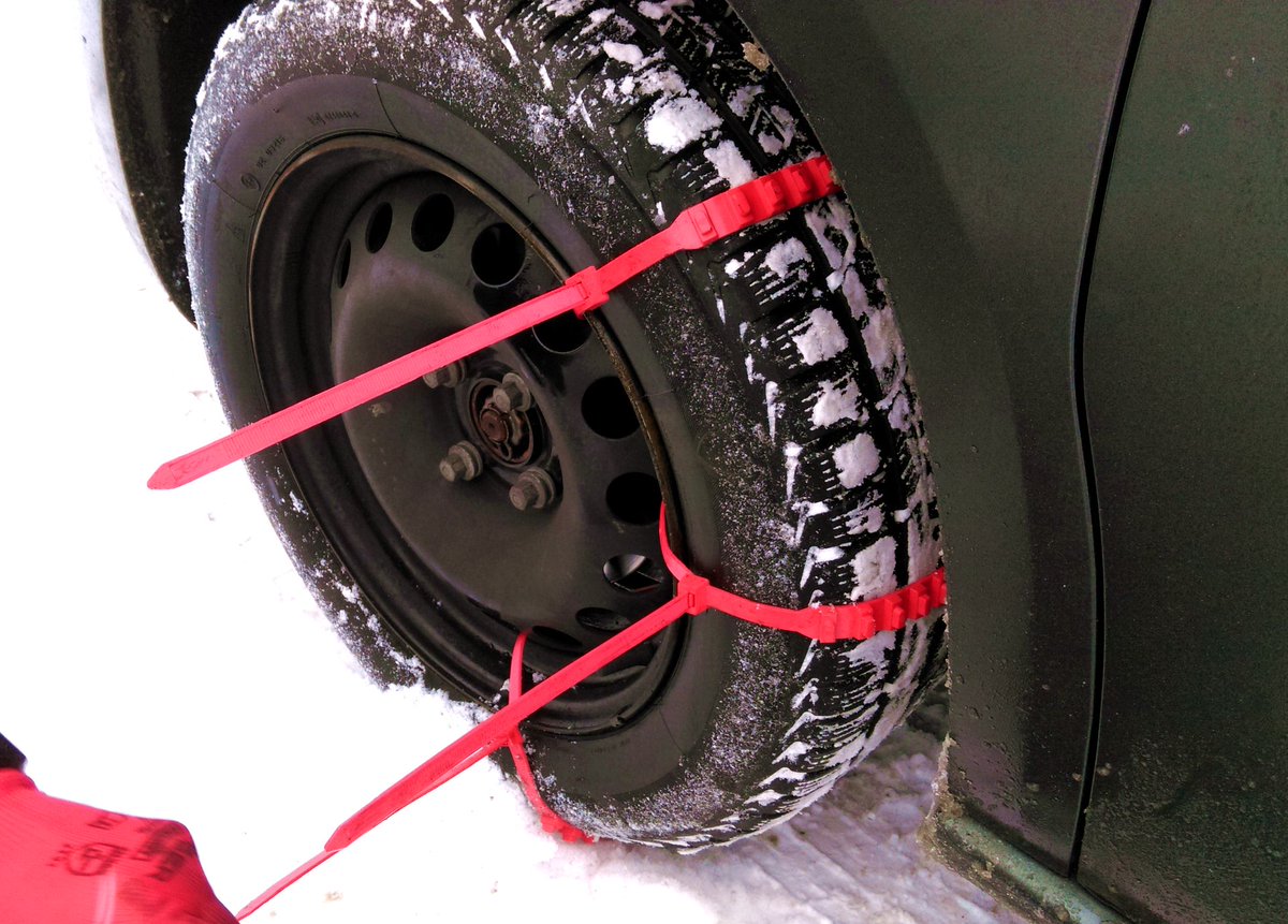 Taurusmikolow's tweet photo. OPASKI ANTYPOŚLIZGOWE TAURUS EASY DRIVE
Zima wraca, a co za tym idzie - w trakcie jazdy po zaśnieżonym terenie nietrudno o kłopoty. 
Poza łańcuchami zimowymi, rozwiązaniem mogą być opaski antypoślizgowe – Taurus Easy Drive.
Więcej o nich: https://t.co/QxknZl6J08 https://t.co/WgXr7g3S8l