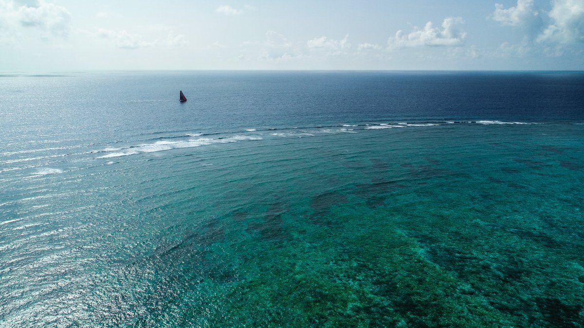 DongfengRacing's tweet photo. 😮 when you feel so lucky to be here! Amazing landscape near an atoll north of New Caledonia 🏝 This is the beauty of the @volvooceanrace https://t.co/kTnGuRUx67