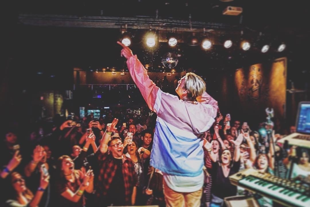 glatjr's tweet photo. Thanks for the #LØVË #NewJersey #AaronCarter #drummer #hulksmash https://t.co/DeytUFkfTw