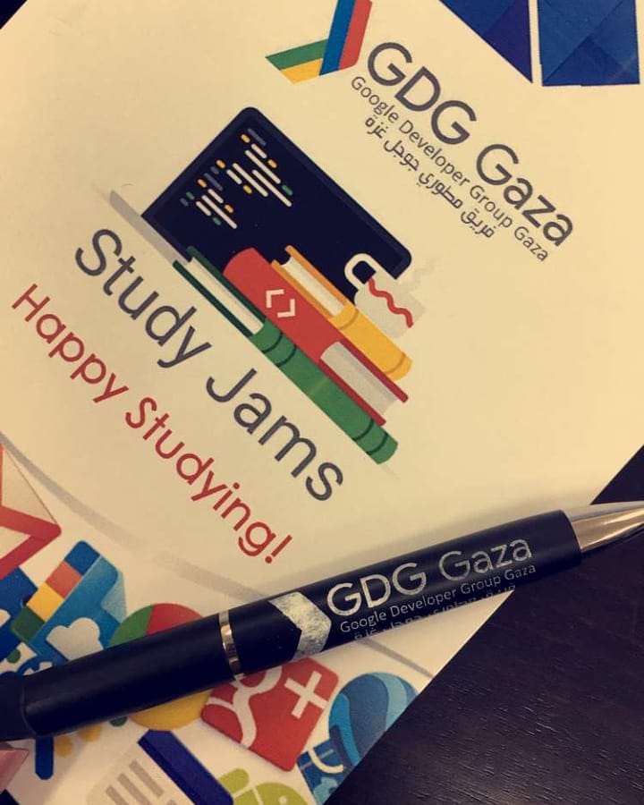 RawanadelAgha's tweet photo. #GDG_Gaza
#IUG
#web_mobile
#study_jams
♥️♥️ https://t.co/8pZGG48fjY