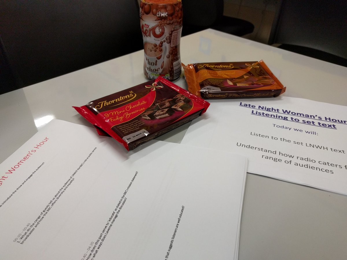 StepneyASMedia's tweet image. Hot chocolate &amp;amp; nibbles for our #lnwh  listening lesson today. #eduqasmedia