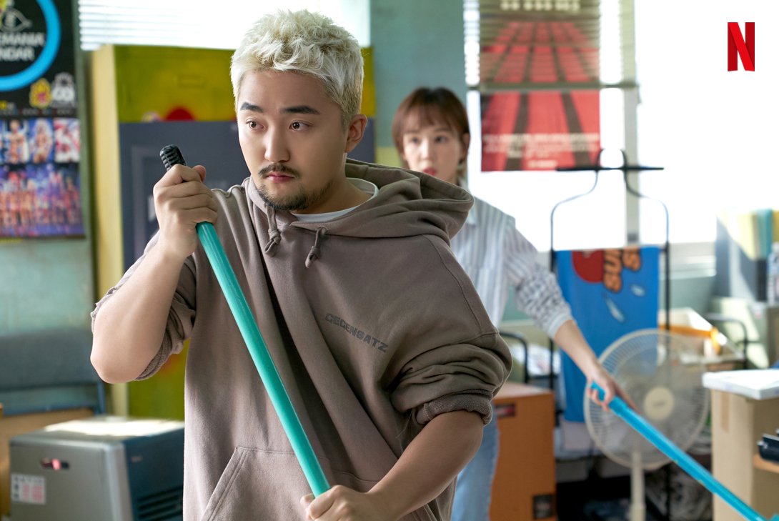 YG X NETFLIX - '#YG전자 (#YGFSO)' More photos ➡️ https://facebook.com/ygfamily/posts/1810260505661199… #YG전략자료실 #넷플릭스 #NETFLIX #NETFLIXKR