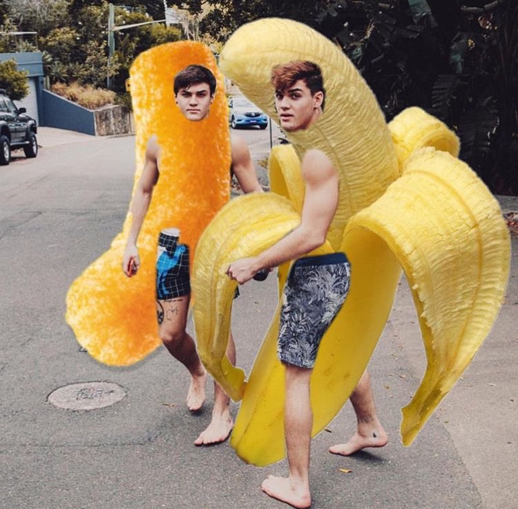 kimmarijeex's tweet image. LMAOAO WHO DID THIS