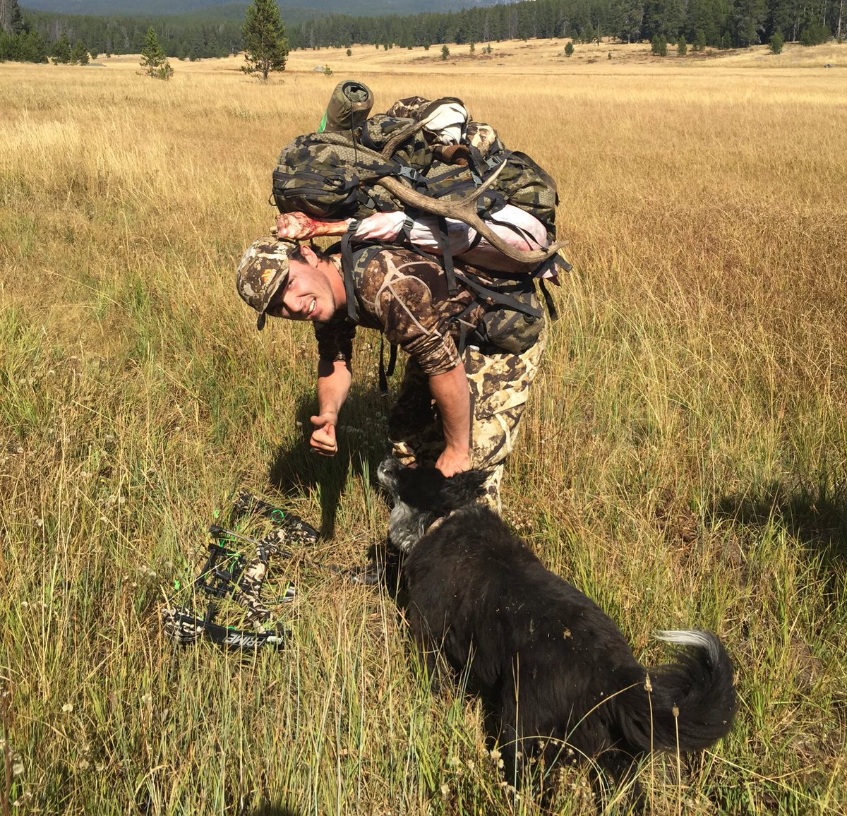 behindthetines's tweet image. Heavy packs need lovin to! #behindthetines #gofartherstaylonger #firstlite #primearchery #phelpsgamecalls