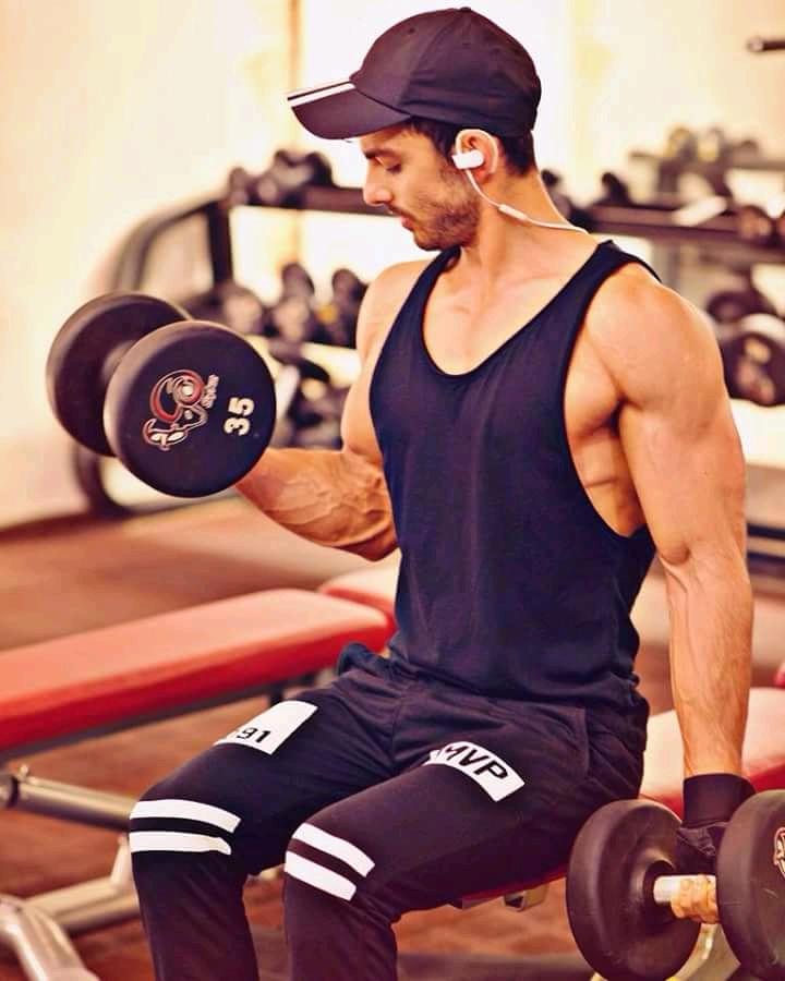 Iampuja08's tweet photo. #StayCoooolllll @himanshkohli my 1st #loveEver @himanshkohli... waiting for your reply.......@himanshkohli 😍😘😍😘😍 kbhi na kbhi toh doge rply humko yakin hai..🖤 https://t.co/3UJw8SvsUk