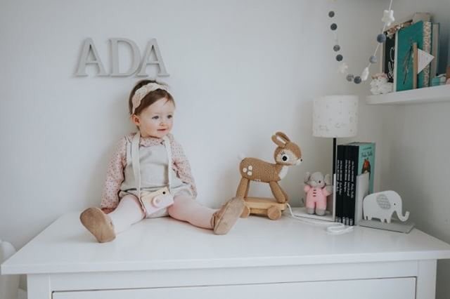 Ada is showing us all how to stylishly step into the weekend.....super adorable 😊 Happy Friday! 💞 #fridayfeels #mycheribebe #adorablelittleangels #FridayFeeling #FridayMotivation #freyalillie