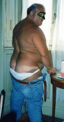 yazannnn91's tweet photo. Any #fat #older #daddy  #man need #cum #sex #gay #show #chubby #cock for #skype add me #id yazan.yaz https://t.co/SFp9USIyni