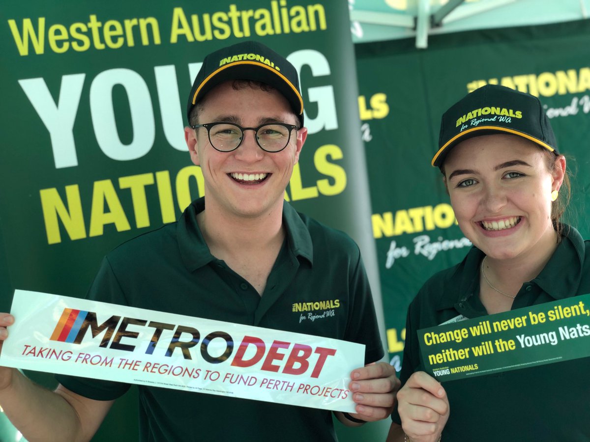 WAYoungNats's tweet photo. Our Young Nats were down at the UWA O Day today signing up students with a passion for protecting regional WA ✅🌾 @WAYoungNats @TheNationalsWA @LachlanHunter @SiobhanIsobel https://t.co/qoEba5XjPa