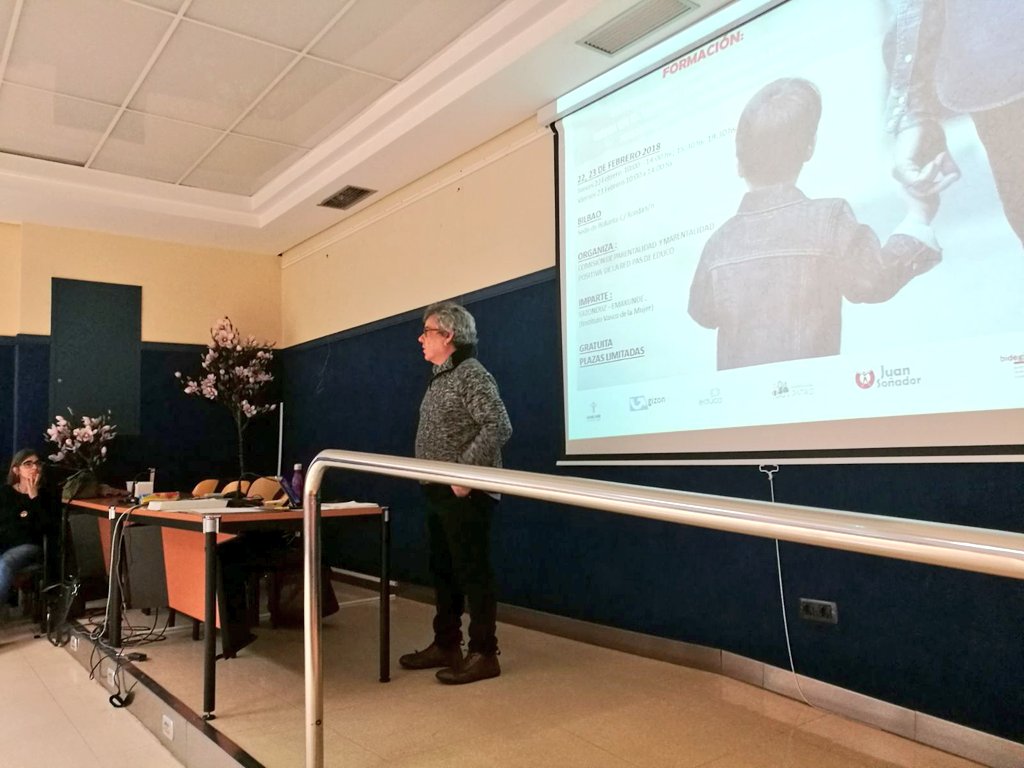 AsocJaire's tweet photo. Continuamos con la formación de #parentalidades++ @EducoActua @bidegintzascoop @FundacionJuanS https://t.co/Ck3U8qqlN2