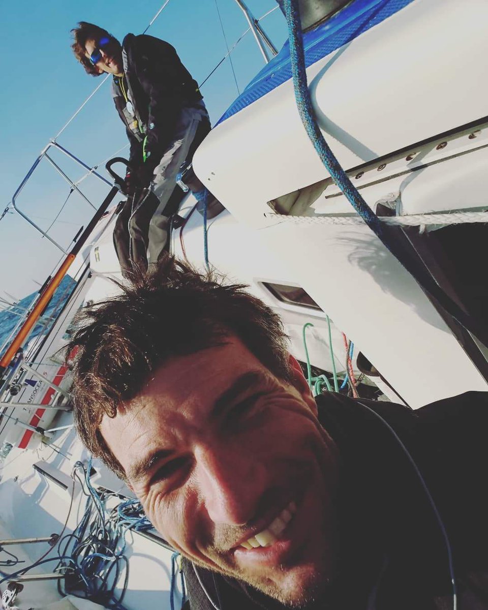 📷 quelques photos d'une belle (mais froide) semaine d'entraînement en double pour <a href="/martinlepape/">Martin Le Pape</a> et <a href="/CharlieDalin/">Charlie Dalin</a> ! ❄️🌞