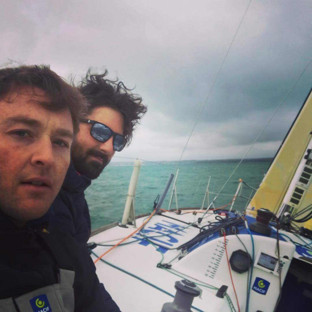 SkipperMacif's tweet photo. 📷 quelques photos d'une belle (mais froide) semaine d'entraînement en double pour @martinlepape et @CharlieDalin ! ❄️🌞 https://t.co/j6w8lmD42U