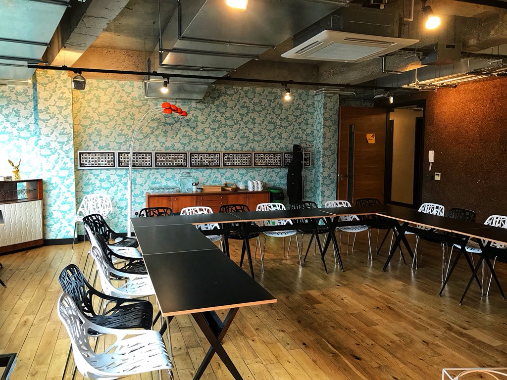 Mathilde_Leo's tweet photo. We're ready to welcome 20 savy designers here at @thetrampery for 'Articulating Design Decisions' β the workshop kicks off at 10AM. See you all soon! #jamworkshops @makingjam https://t.co/d51E85AF4P