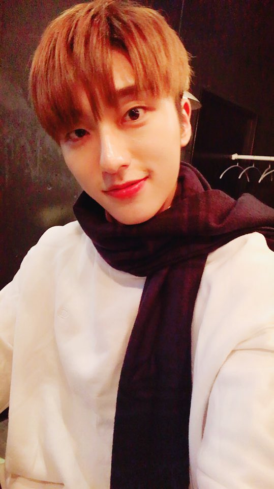 snuper6's tweet photo. 배고프다 밥주세요.. #세빈 #스누퍼 #SNUPER https://t.co/66UwhN68LD