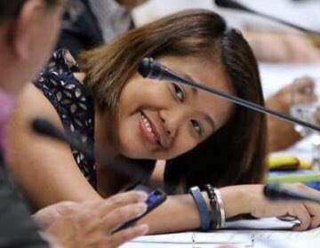 samgy_supsup's tweet photo. Professor: Bring out one yellow paper.
Seatmate: *naglabas ng yellow pad
Me: https://t.co/Qu7LiCP3wT