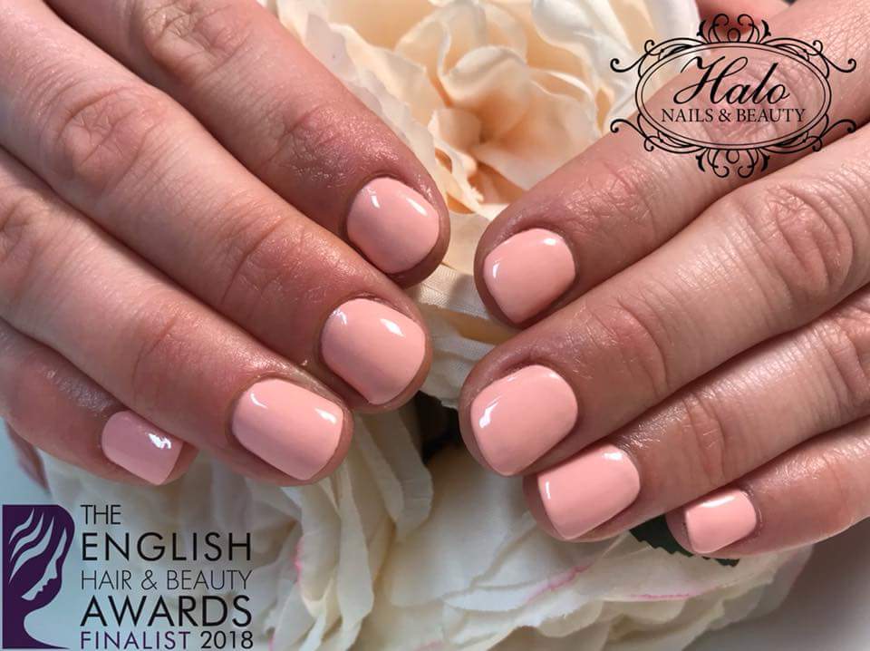 Business meeting with <a href="/Donlewis83/">Donna ✨</a> today. Helping to grow her business super proud of all she has done. #nails #nailart #blog #Awards #business