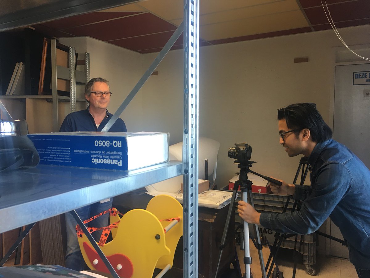 Filmopnames door #CreatingHeroes bij <a href="/Kringloop076/">Vindingrijk Breda</a> #webshop #fietsenmakerij #klokkenmaker voor #GoodPractices project en markt ism <a href="/kringloopdag/">BKN</a> @AccentureNL met steun van <a href="/StichtingDOEN/">Stichting DOEN</a> @OranjeFonds