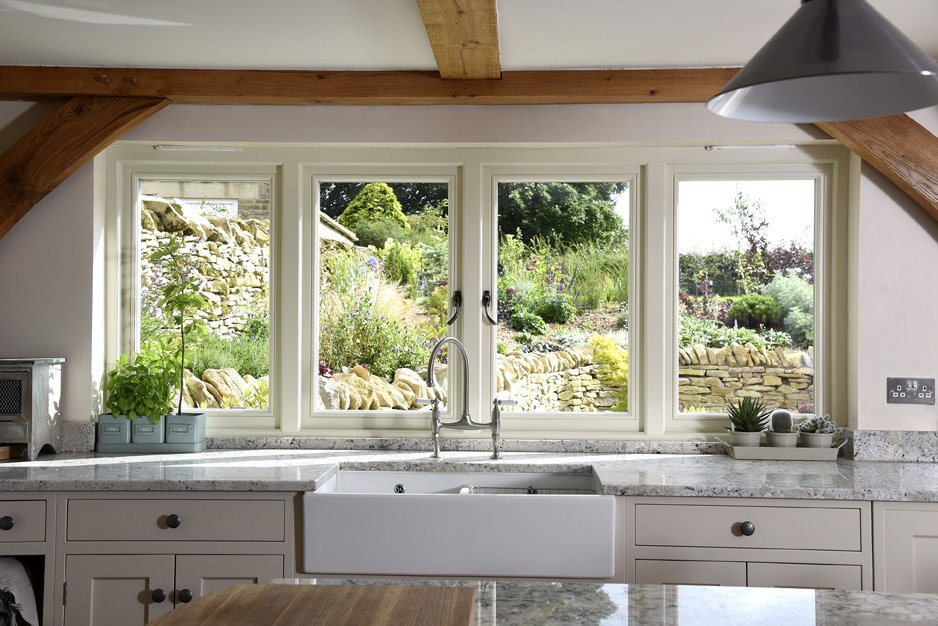 Do you know your sash from your casement?cheshiretimberwindows.com/how-to-choose-… We take you through how to choose the best windows for you home. #timberwindows #homeinspiration #housegoals