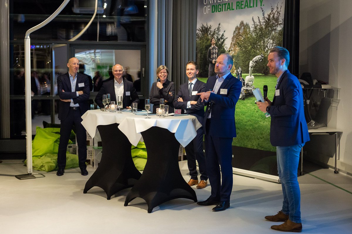 Gebiedsstrategie <a href="/kennispark/">Kennispark</a> gelanceerd: toplocatie voor ondernemend talent. <a href="/Gem_Enschede/">Gemeente Enschede</a> <a href="/UTwente/">University of Twente (inactive)</a> <a href="/DEMCON/">DEMCON</a> <a href="/ProvOverijssel/">Provincie Overijssel</a> <a href="/vanHijum/">Eddy van Hijum</a> <a href="/PGWelman/">Patrick Welman</a> @novelt_online <a href="/MikeVerkouter/">Mike Verkouter</a> kennispark.nl/toekomst/gebie…