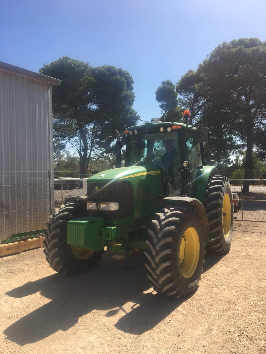 Been busy getting the @Trimble_Ag #gfx750 displays into tractors.