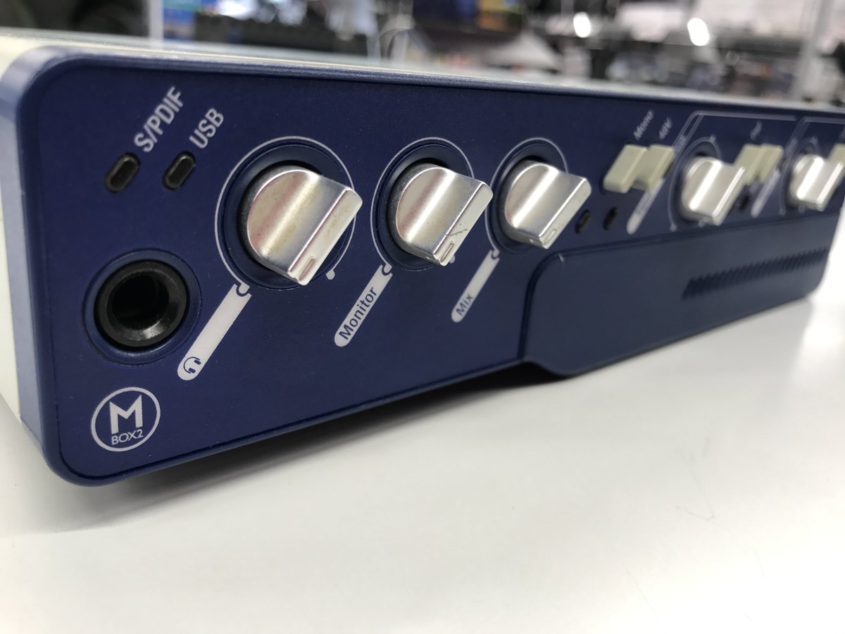 creatorsland's tweet photo. つづいて #digidesign の #USBオーディオインターフェイス「#MBOX2」のご案内です。
本体のみ、ホディ変色/キズ有りとなりますがお値段は1,980円(税抜)となります。
対応している #PROTOOLS LEをお持ちの方や少し前のOSであればドライバーもまだDL可能ですよ!
こちらも状態違いで複数台あります! https://t.co/EHhpT96w9Y