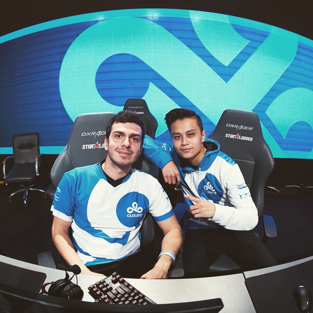 Stewie's tweet photo. 🙂☝️ #C9
https://t.co/YZZCq5IWrS https://t.co/QxPp7eAdUl