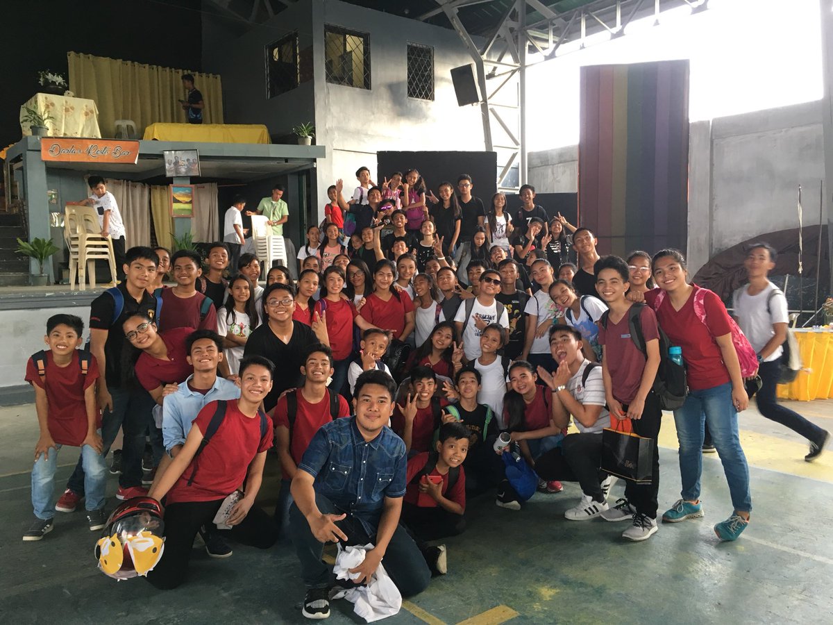 _marcuzzzzheri's tweet photo. Sml guys! #TeatroMaria https://t.co/bRrRAJR1BI