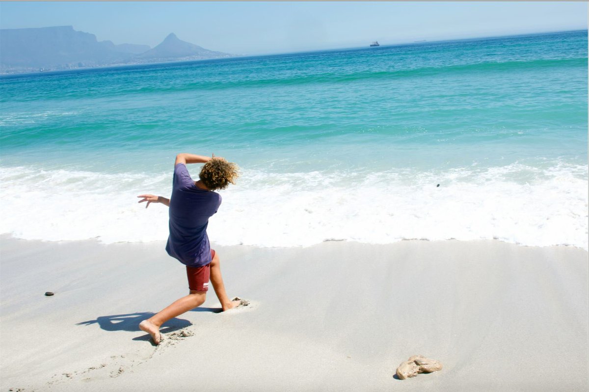 kimokiteboard's tweet photo. No wind days in South Africa 📷Robin Goetgebuer #waitingforwind #wcka #kitelife #kitesurfing #kiteboarding #beachli https://t.co/WM1qdTNZsK