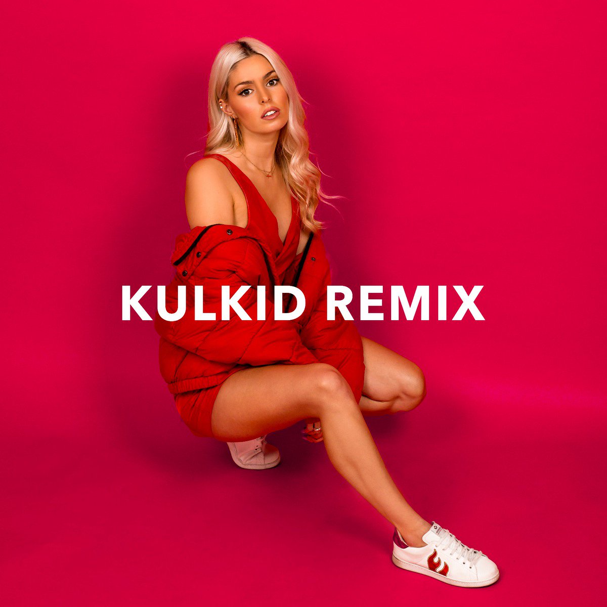 callmeloop's tweet photo. Eyyyy a lil something for the weekend babes! The @itskulkid remix of Give ‘n’ Take 🔥. Loop it here: https://t.co/b51cjftQzQ https://t.co/gfEc3MiZEj