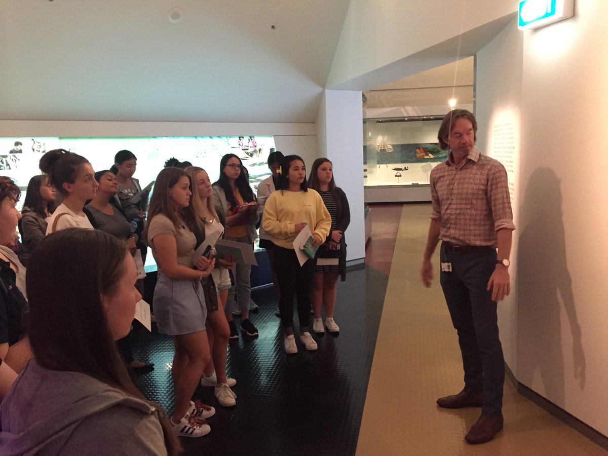 mhall_hall's tweet photo. Nagle College Year 11 Modern History visit Canberra https://t.co/ajzf02C1uB