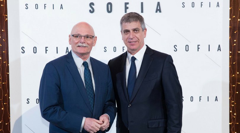 interprofitcom's tweet photo. Las modelos @OfficialNievesA, @lasanchez y @juditmasco acompañaron ayer a Jordi Mestre, presidente ejecutivo de #SelentaGroup, en la inauguración del nuevo #hotelsofia de Barcelona en una cena a la que acudieron empresarios y destacadas personalidades #OpeningSOFIA #MeetSOFIA https://t.co/UZpAdLfvCI