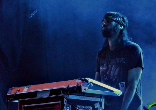 Soup__Green's tweet photo. ИТАН ,Я ЗА ТЕБЯ!!! 💜💚💜💚💜💚💜💚💜 #wesupportethankath #crystalcastles #LA https://t.co/tUZuVRDZSu