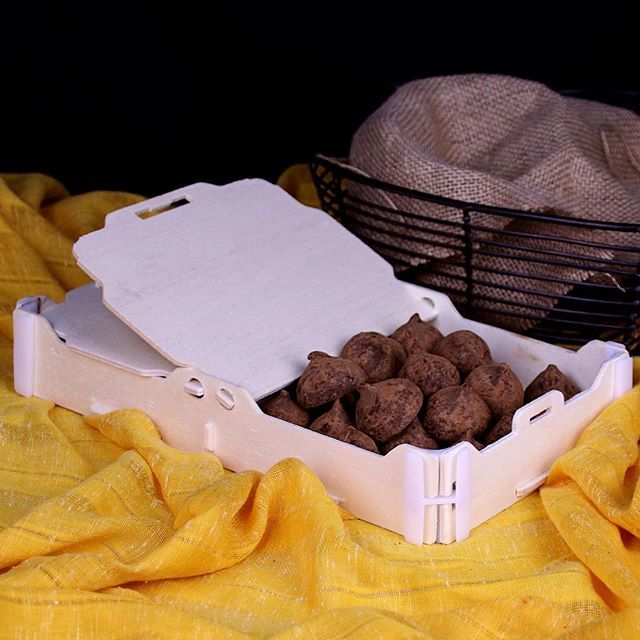 sinclabox's tweet photo. 😋 #bombones #chocolate #tartas #cajasdemadera #detalle #detallesboda #detalles #detallescomunion #detallescomestibles #sinclabox #singrapas #bakery #pastelería #woodenboxes #box #bio #eco #rico #packaging #packagingdesign #diy #diydecor https://t.co/1NPO4LhWx2