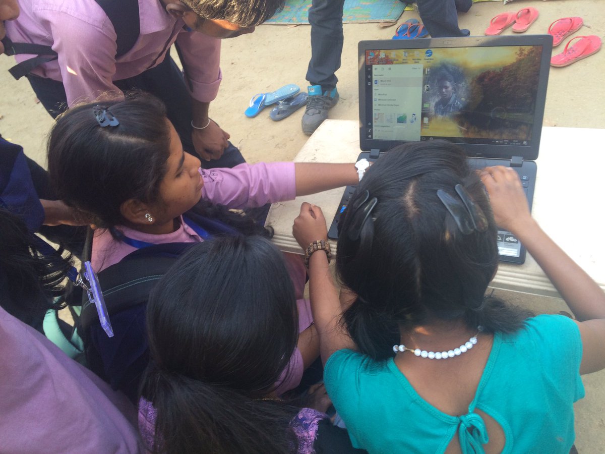 AnandICT4Dev's tweet photo. @DEFindia team and BRLF students reach the #Thethar #Kocha #slum area in #Ranchi, #Jharkhand to teach them #digital #literacy. @OsamaManzar @SharadaKerkar @sachinralhan. https://t.co/0sZYRaMDRZ