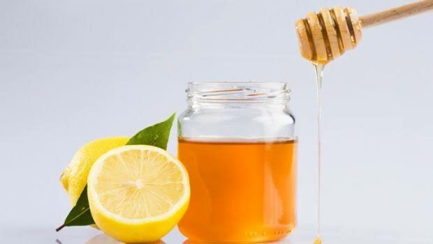 ayurvedicpharma's tweet photo. lemon is sour to taste &amp; has tissue piercing property.kapha dosha increases #body_fat. lemon reduces kapha, it reduces fat.honey scrapes kapha, combination of lemon and honey in water make a perfect #weight_loss drink. #lemon_honey. https://t.co/nP2rleG9p2 https://t.co/G06ffkQl2b