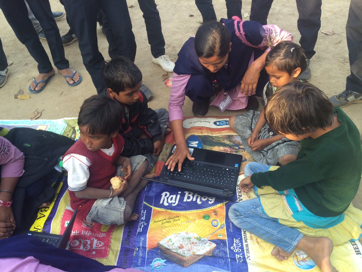 AnandICT4Dev's tweet photo. At #Thethar Kocha #slum area in #Ranchi, #Jharkhand. https://t.co/FQKY21J8Yw