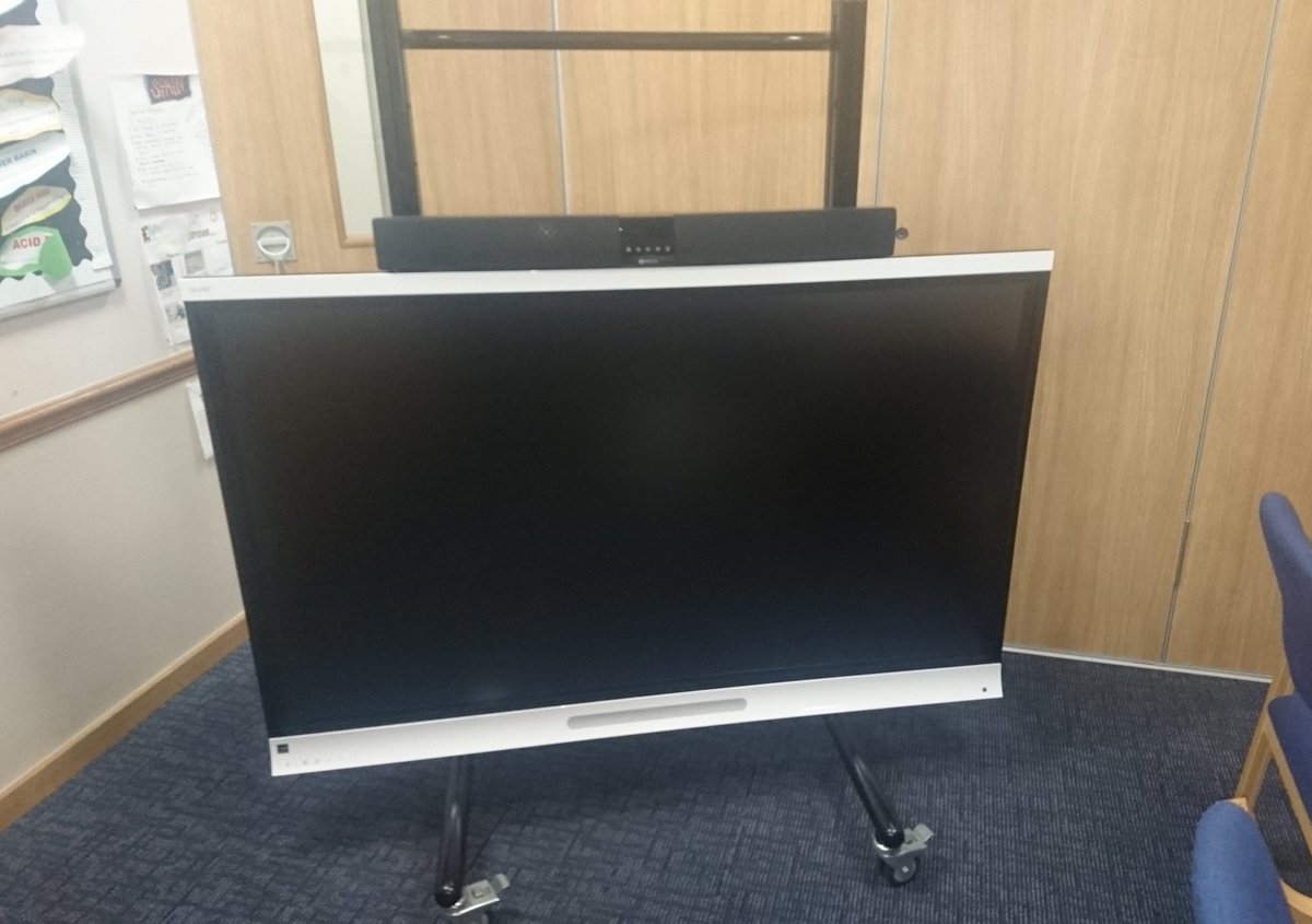 it_exact's tweet photo. Installed for a School yesterday. 4x Smart 6265 Interactive Panels, 3x Wall Mounted. 1x Installed on a High/Low Screen Lift. All Complete with a Conxeasy Soundbar and AV Plate.
#sheffieldissuper #Leeds #Rotherham #barnsleyisbrill #Chesterfield https://t.co/OmFpKoL7Fh