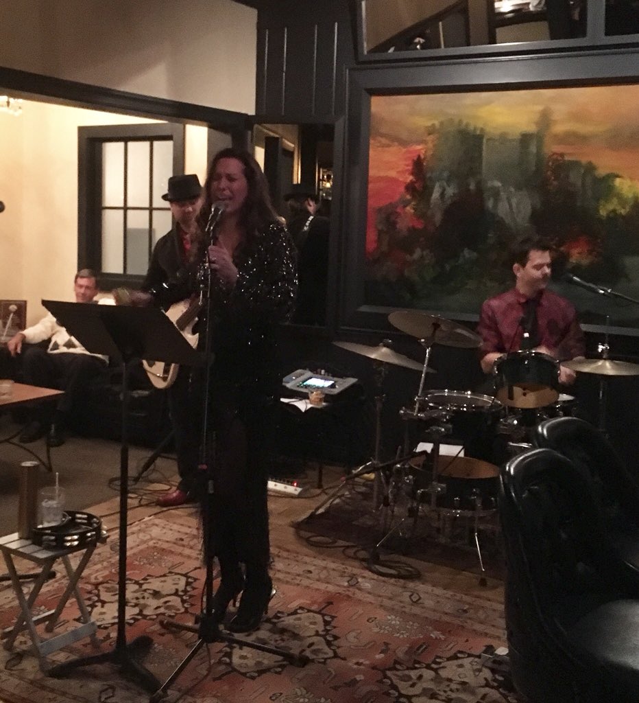 O2MBand's tweet image. We had a great time at our first show of the season at @sevenseaswi last weekend! Thanks for coming out!