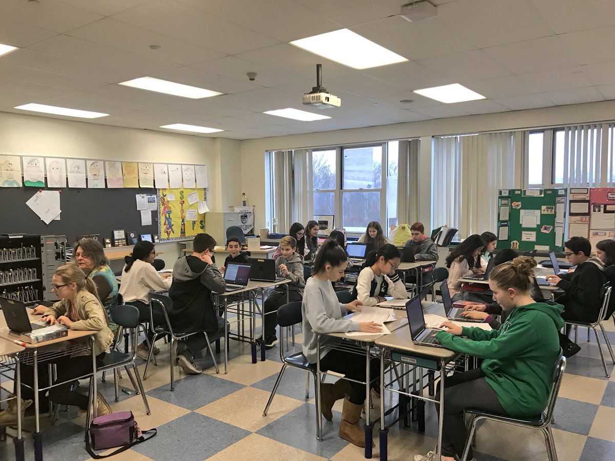 Sixth graders working on potential challenges to Cloud Storage! #oneweektilcompetition #cloud #FPS <a href="/FPSPI/">FPSPI</a> <a href="/NJ_FPS/">NJFPS</a>