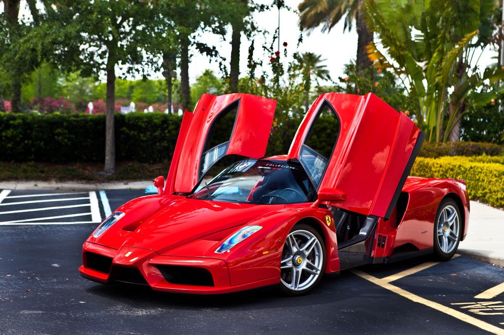 guruhulan's tweet photo. #Lamborghini and #Ferrari my favorite cars https://t.co/ZOJ6JWBiJV