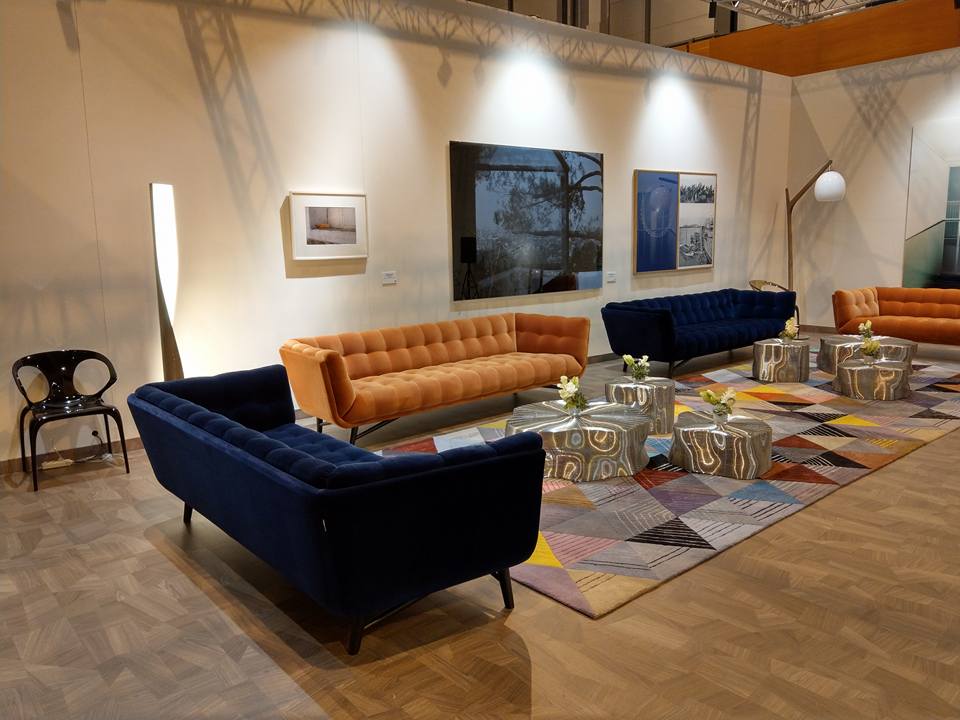 4dartyinterior's tweet photo. Ayer @4dartyinterior tuvimos la oportunidad de inaugurar en la Sala Fundación @FeriaArco un proyecto de @estudioalegria junto a @Oliva_ilumina , @RocheBoboisES y @Finsa_21 , en el que hemos tenido el placer de participar, comisariando las obras de #Arte empleadas en el espacio. https://t.co/j4AhYZRNUg