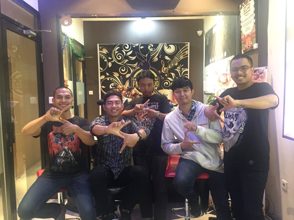 KetikaPetirMenyambar (@kpm_bali) on Twitter photo Thank you local act cassanova fm! 
Senang bs berbagi cerita dan tawa bersama 😁 so mulai sekarang temen2 bs request lagu kita tiap hari jumat jam 9 malem di radio cassanova.. support local act! ⚡️
.
.
#ketikapetirmenyambar #modern #hardrock #indie #radio #cassanova102fm Thank you local act cassanova fm! 
Senang bs berbagi cerita dan tawa bersama 😁 so mulai sekarang temen2 bs request lagu kita tiap hari jumat jam 9 malem di radio cassanova.. support local act! ⚡️
.
.
#ketikapetirmenyambar #modern #hardrock #indie #radio #cassanova102fm