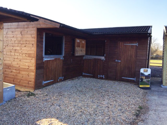 Ex-display corner #stable unit for sale £1500 incl.Vat T:01435 813 535 #bargain #Horses #pony