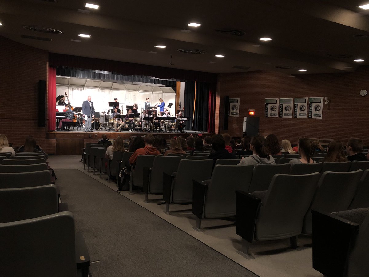 Glad to have <a href="/MsideBand/">Morningside Band ♫</a> stop by this morning. Good luck in Chicago!