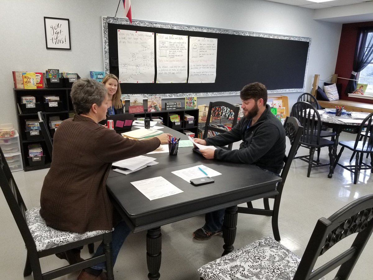 Lockhartb12's tweet photo. Collaborating in cct!
@LampasasHSE #CelebrateLISD17 #HannaHappenings https://t.co/yBfresom9x