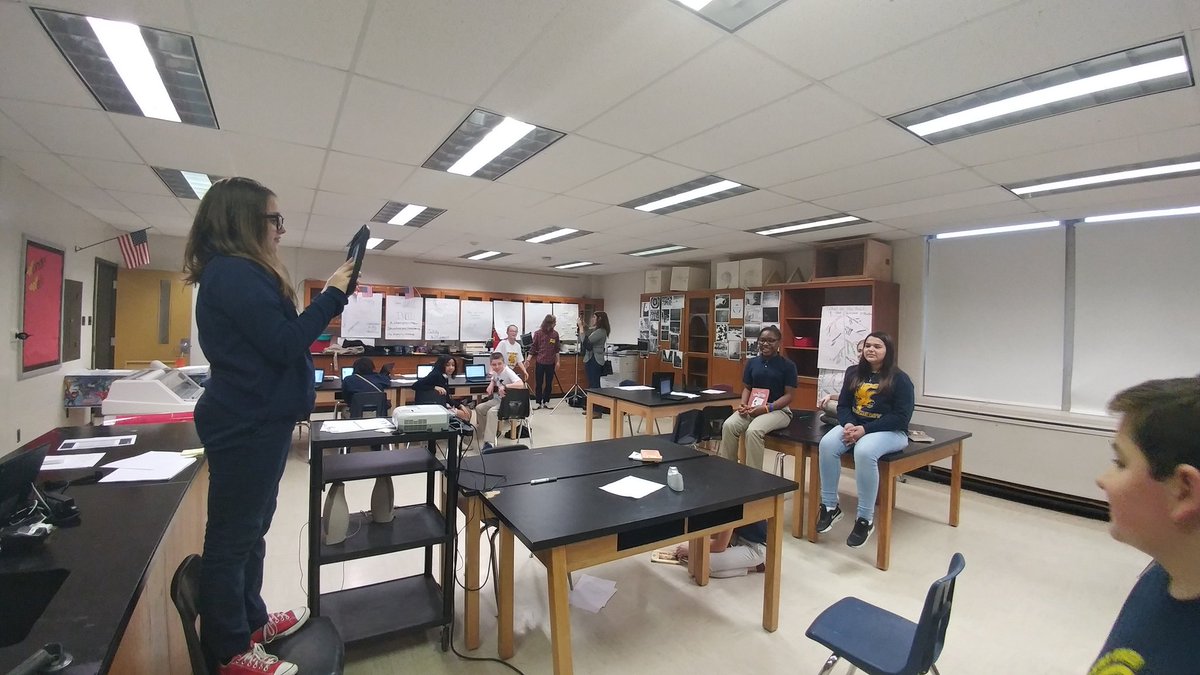 Thank you <a href="/WeDayKY/">WE Day Kentucky</a> for such a wonderful experience for our <a href="/6thGradeFalcons/">Robert Frost</a> scholars! <a href="/MsBlair1913/">Terri Blair</a>